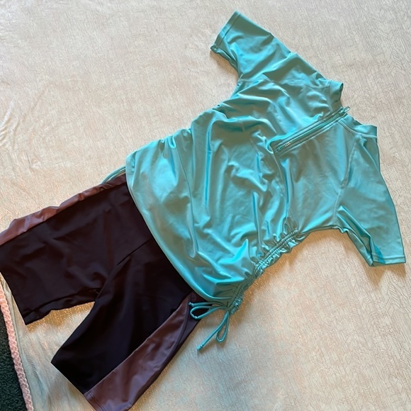 Women’s swim or athletic trunks size M black with gray on sides. New. Quick Dry - Picture 10 of 11